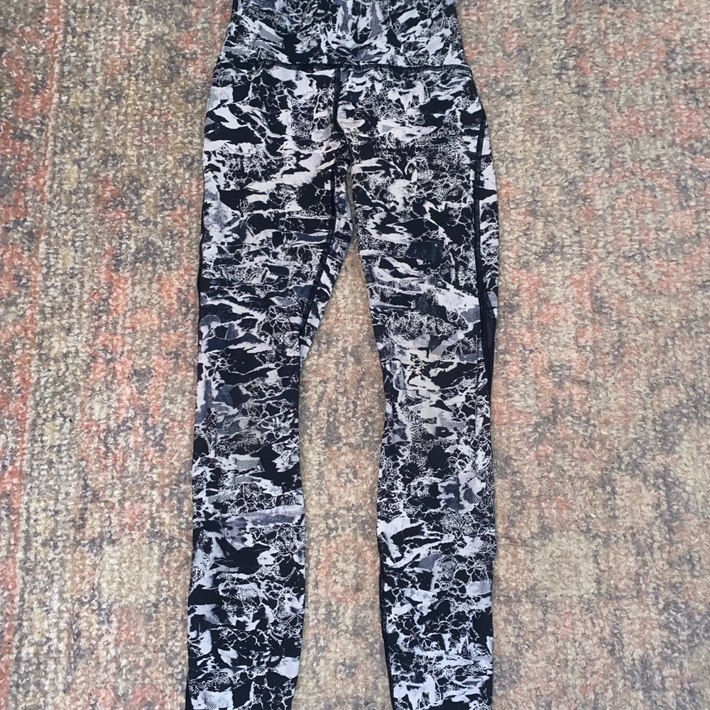 Lululemon leggings size 2